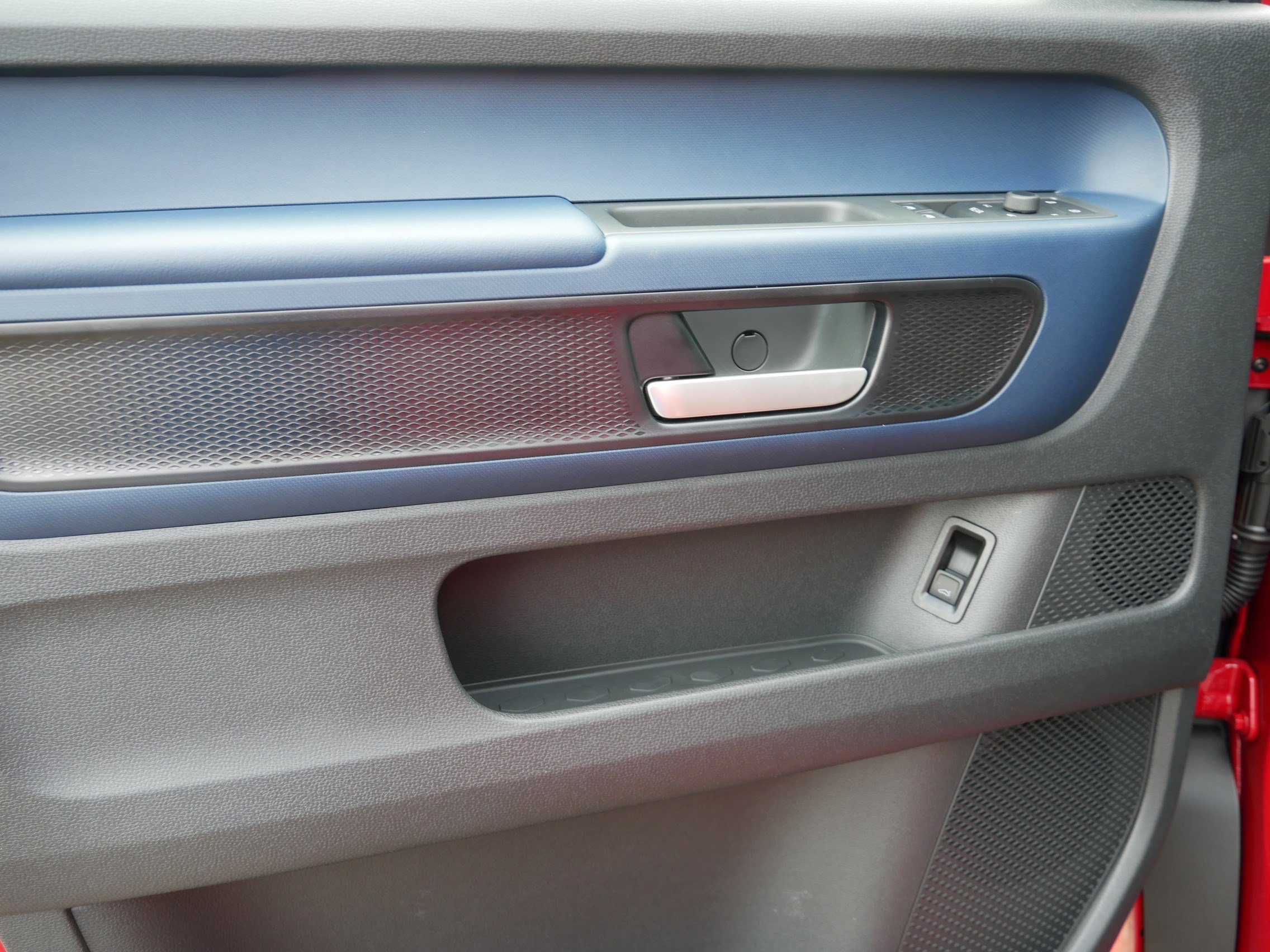 New 2025 Volkswagen ID. Buzz Pro S Plus image 8