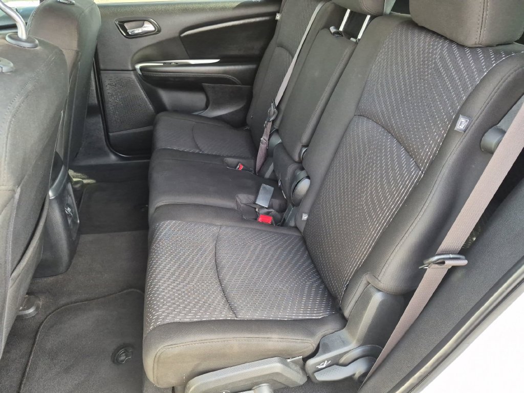 Used 2019 Dodge Journey SE w/ Connectivity Group FWD image 24