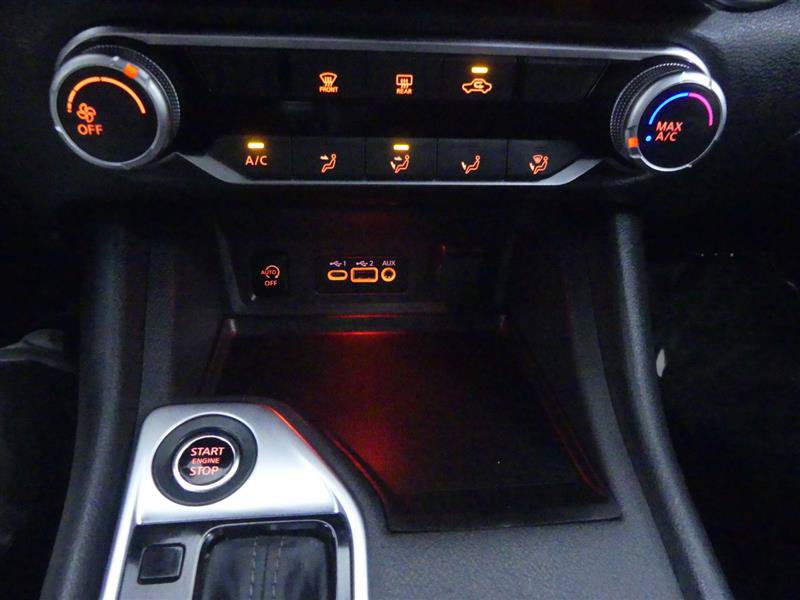 Used 2025 Nissan Sentra SV FWD image 16