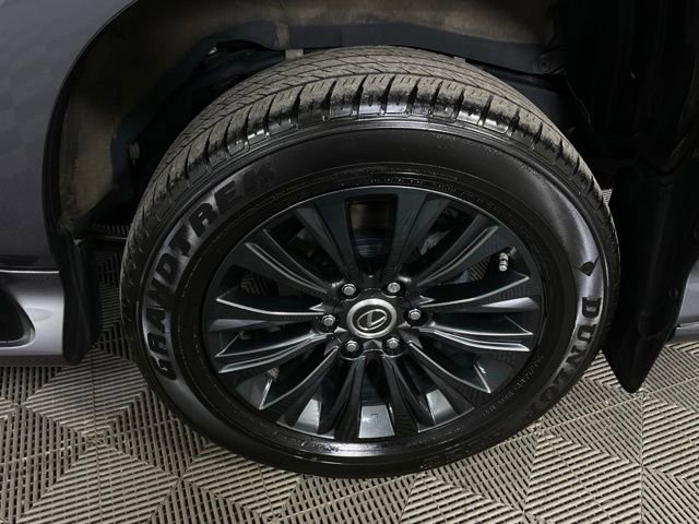 Used 2023 Lexus GX 460 Premium w/ Accessory Package image 46