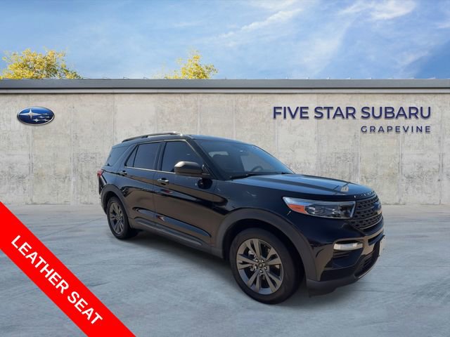 Used 2021 Ford Explorer XLT w/ Equipment Group 202A image 2