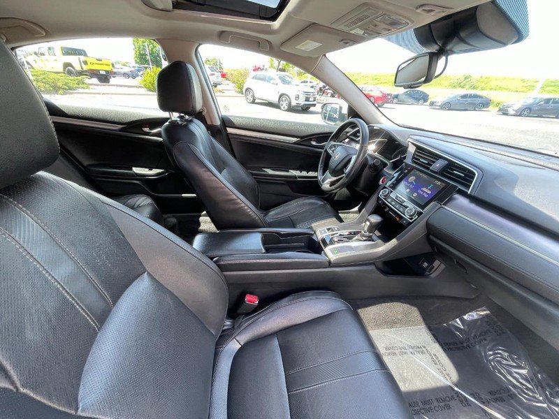 Used 2017 Honda Civic Touring image 11