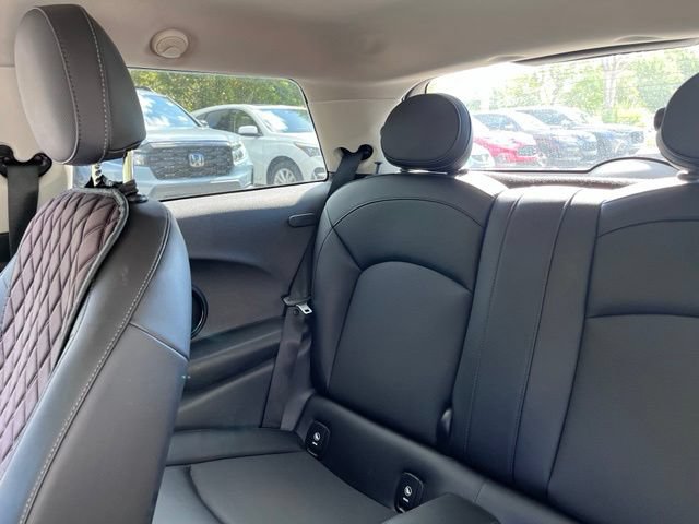 Used 2018 MINI Cooper 2-Door Hardtop FWD image 9