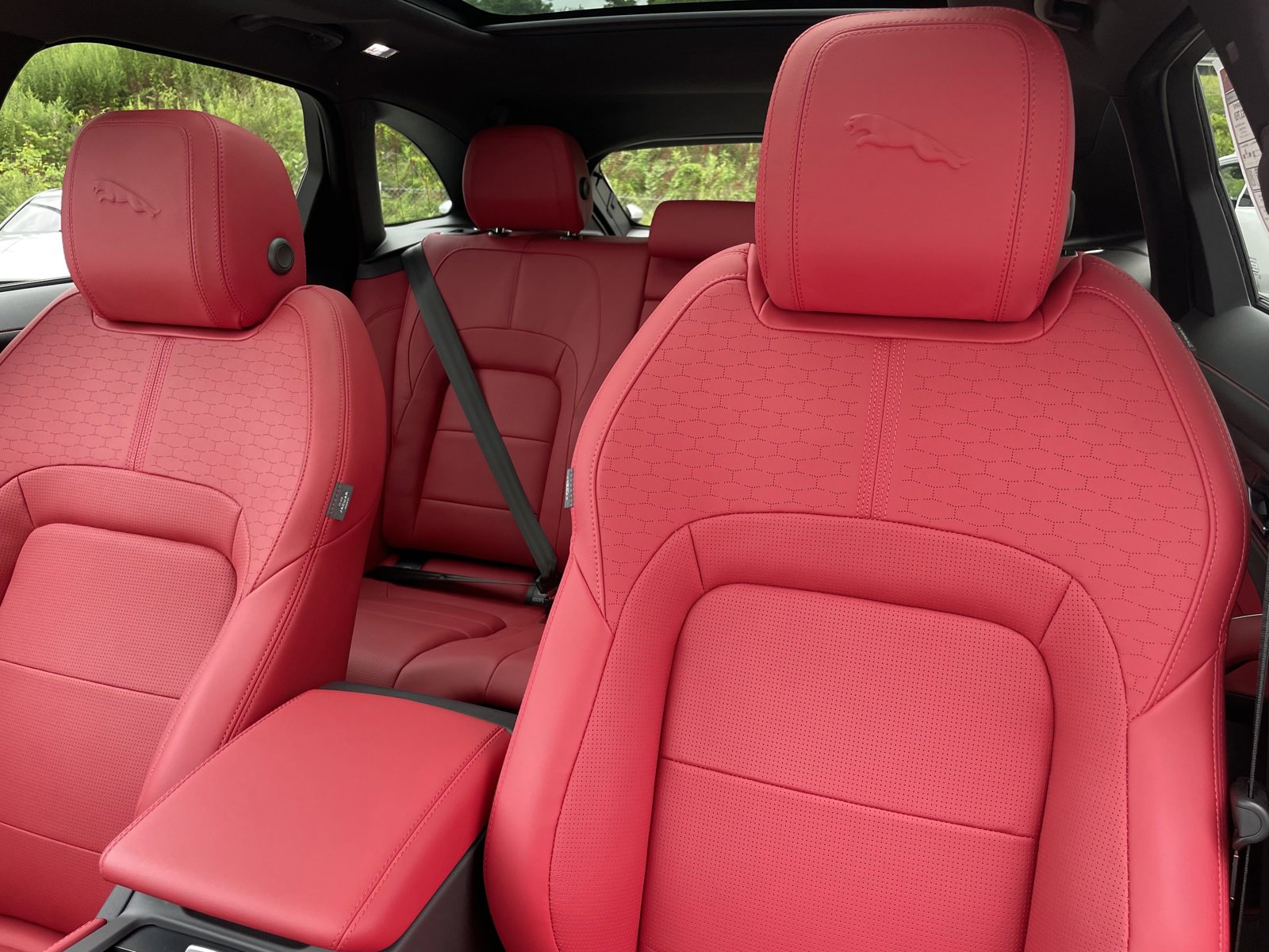 New 2025 Jaguar F-PACE R-Dynamic S image 15