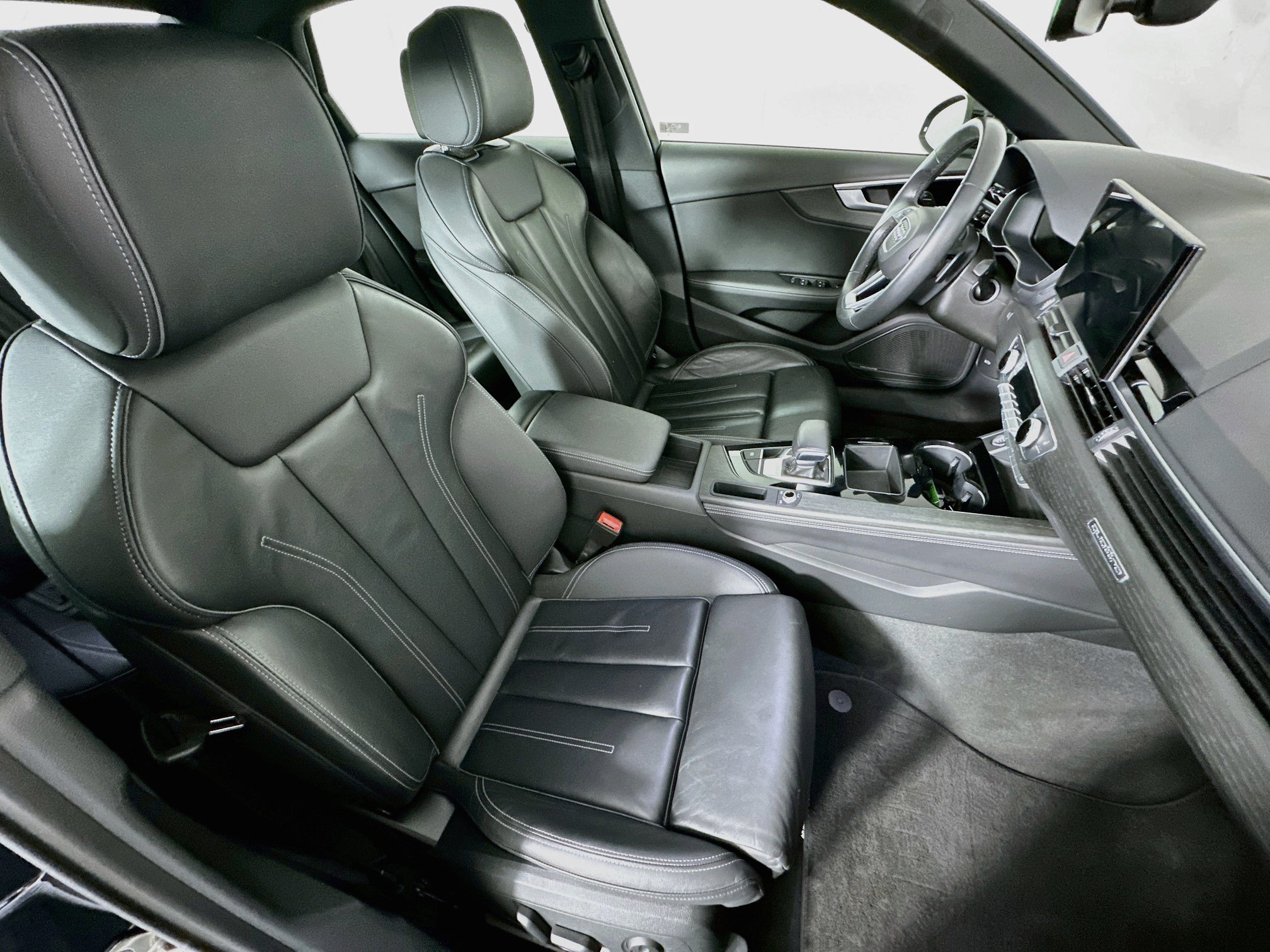 Used 2024 Audi A4 2.0T Premium Plus AWD/4WD image 31