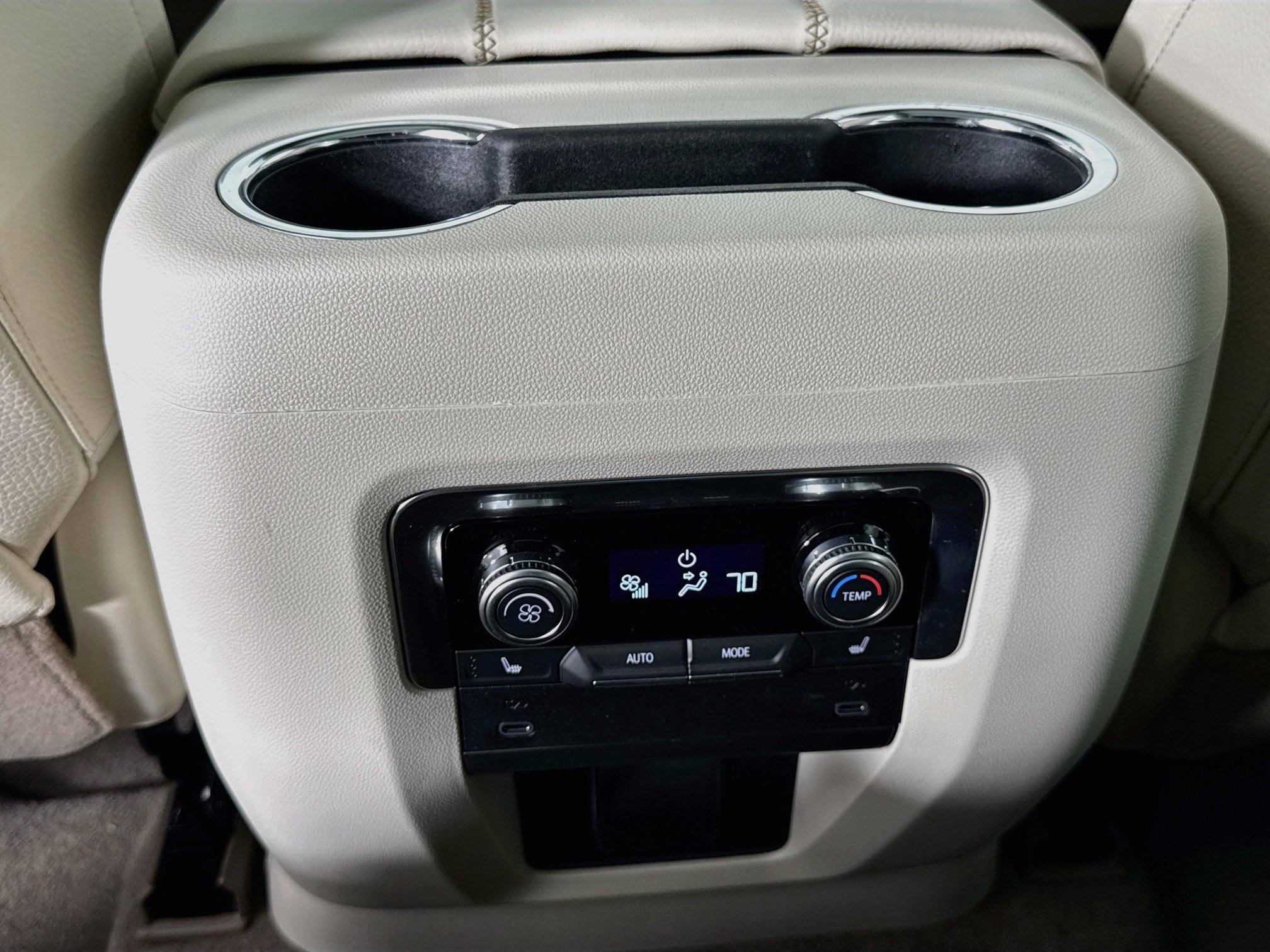Used 2026 GMC Yukon Denali w/ Sun & Power Step Package RWD image 28