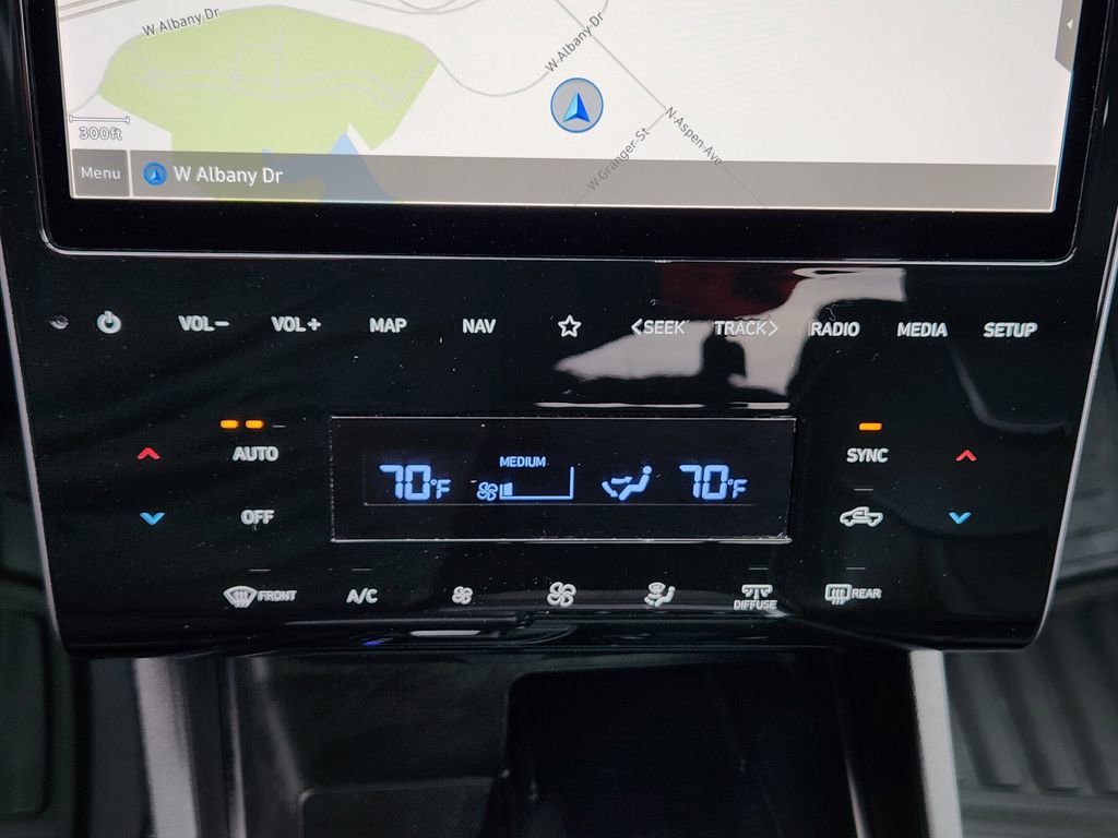 Used 2022 Hyundai Santa Cruz Limited image 24