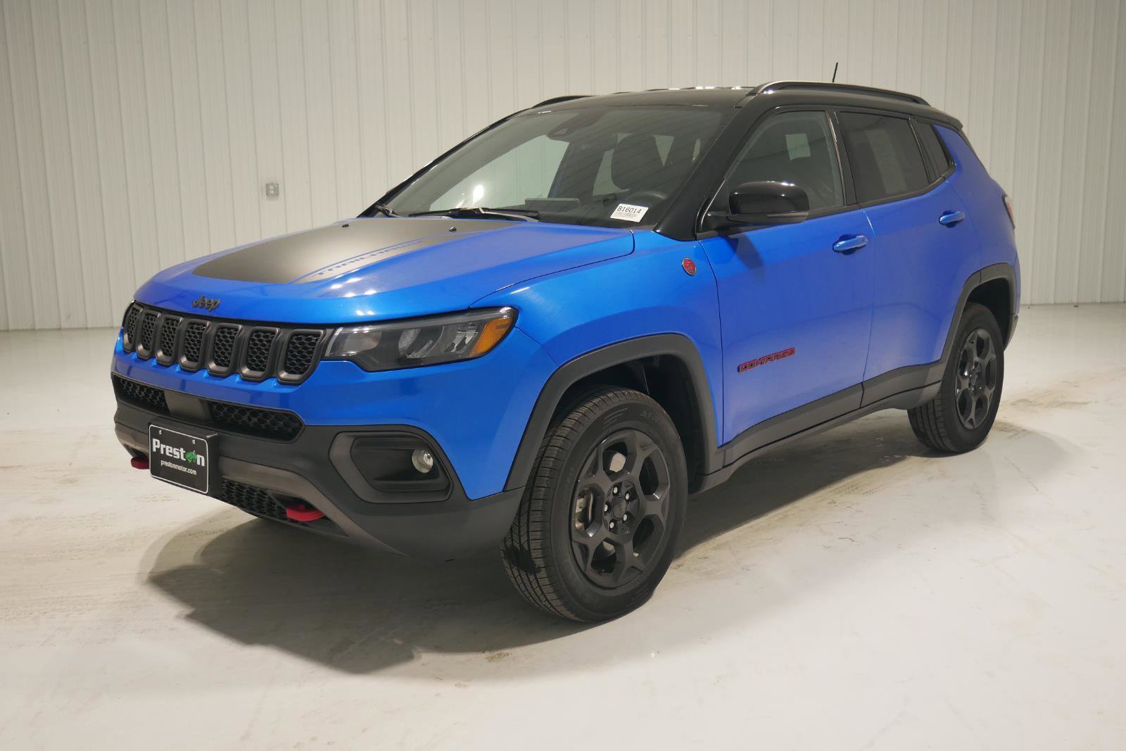 Used 2023 Jeep Compass Trailhawk video 1