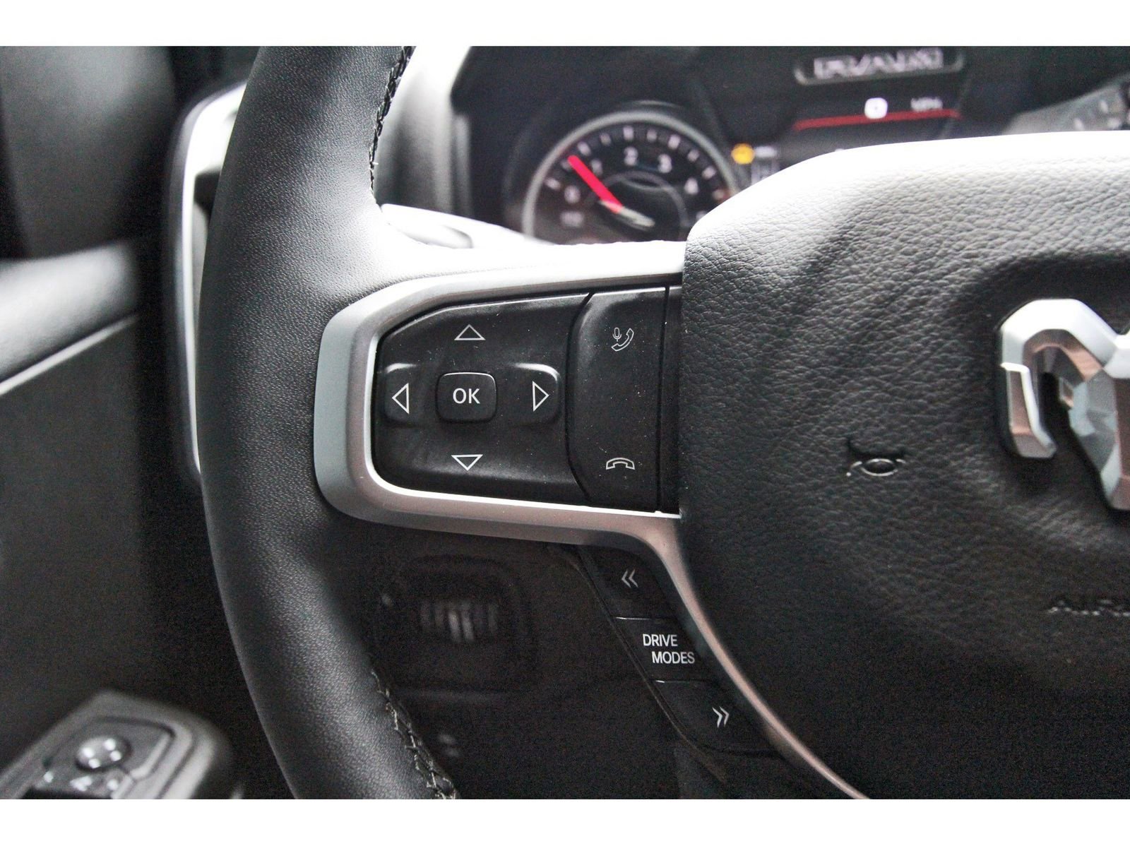 Used 2025 RAM 1500 Lone Star image 24