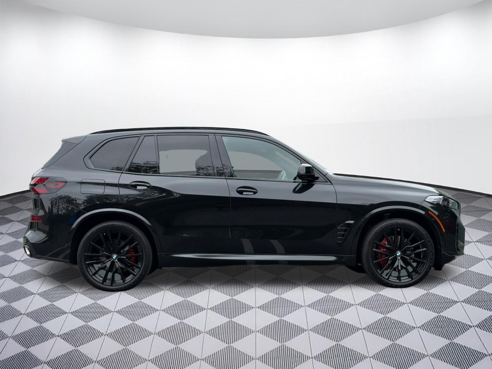 Used 2026 BMW X5 xDrive40i w/ M Sport Package AWD/4WD image 8