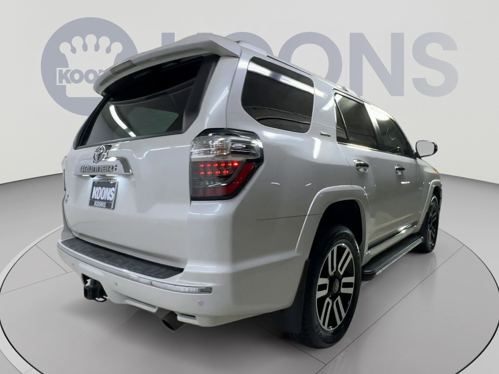 Used 2022 Toyota 4Runner Limited AWD/4WD image 11