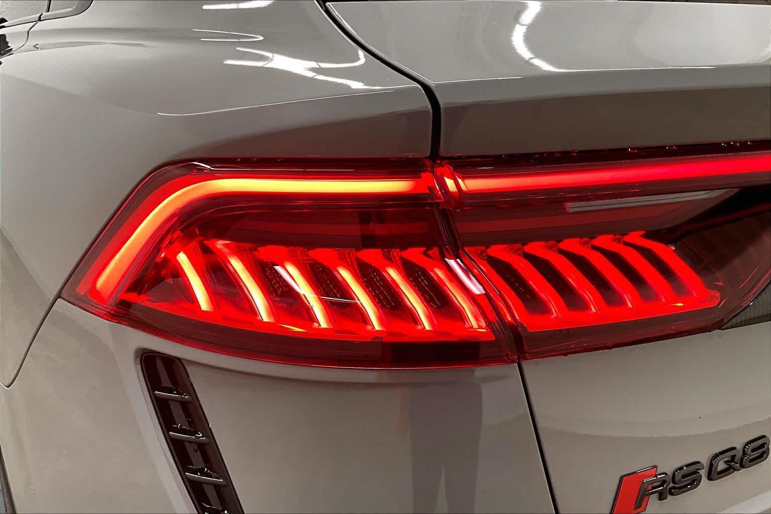 Used 2024 Audi RS Q8 AWD/4WD image 28
