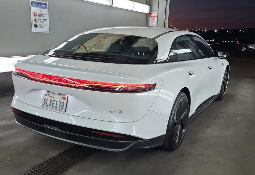 Used 2024 Lucid Air Pure image 2