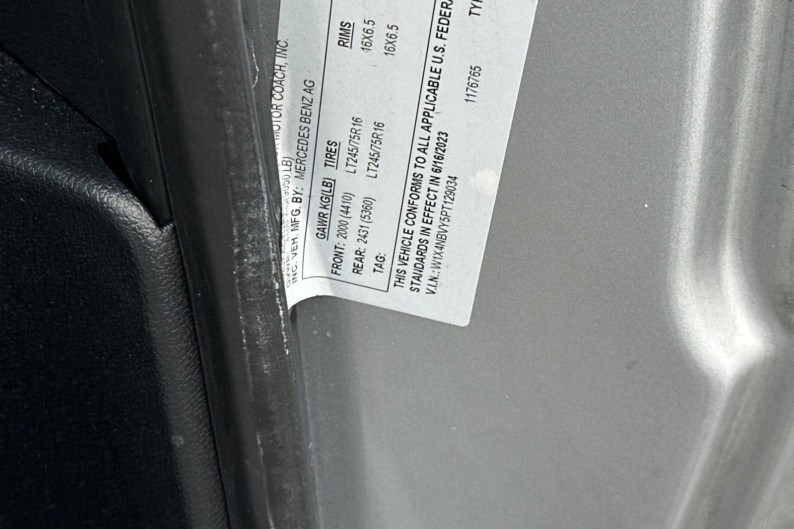 Used 2023 Mercedes-Benz Sprinter 2500 image 53