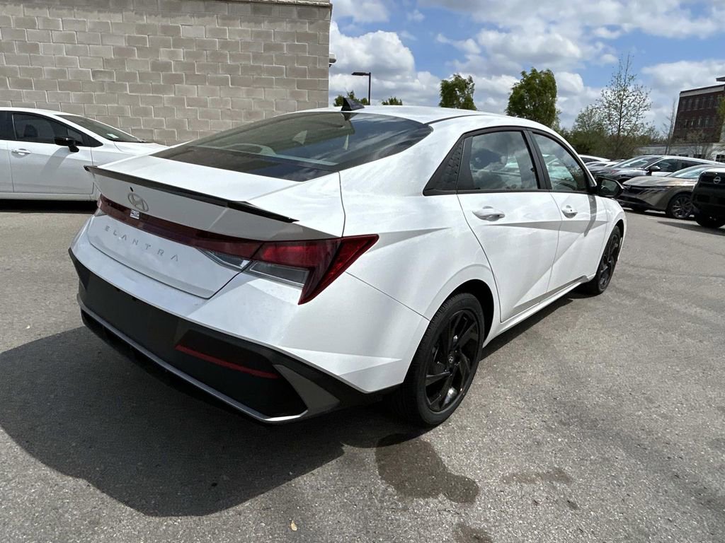 New 2026 Hyundai Elantra Sport image 7