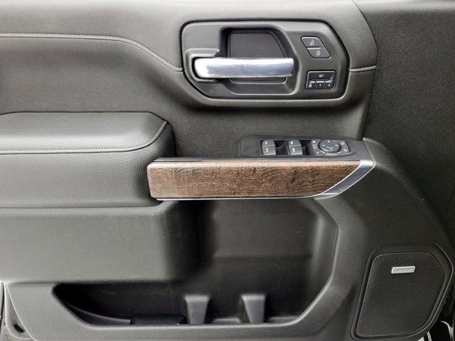 Used 2022 GMC Sierra 2500 Denali w/ Denali Black Diamond Edition image 8