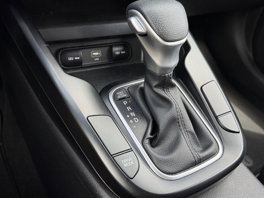 Used 2024 Kia Soul LX w/ Option Group 015 image 24