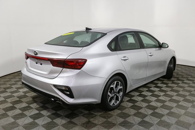Used 2020 Kia Forte LXS image 11