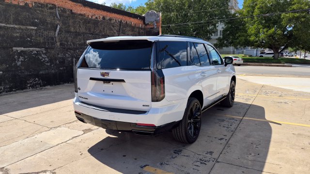 New 2026 Cadillac Escalade Platinum Sport w/ LPO, ONYX Package AWD/4WD image 7