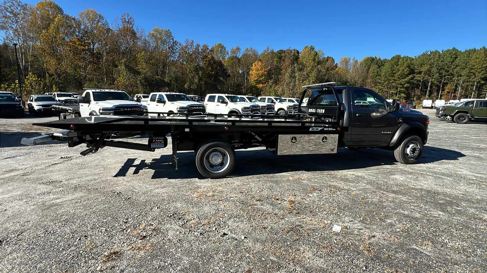 New 2025 RAM 5500 4x4 Regular Cab image 8