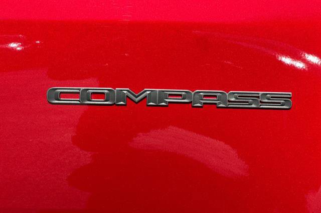 New 2026 Jeep Compass Latitude image 6