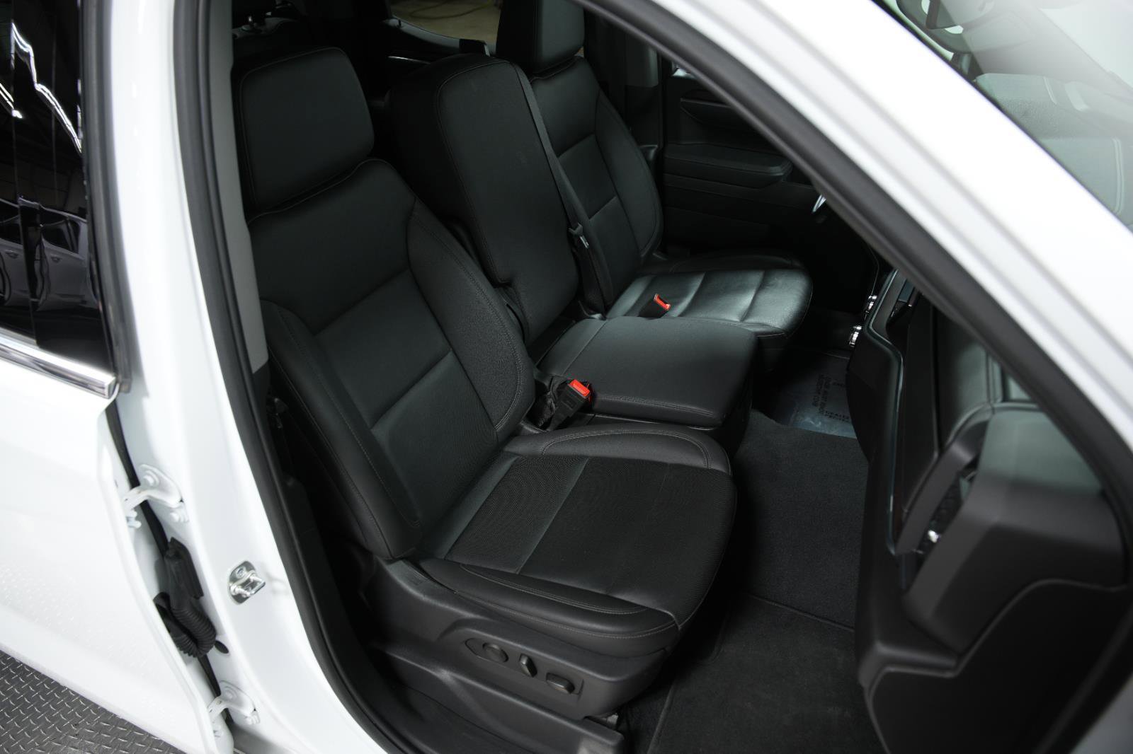 Used 2025 GMC Sierra 1500 SLT image 15