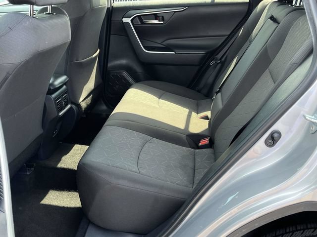 Used 2022 Toyota RAV4 XLE FWD image 15