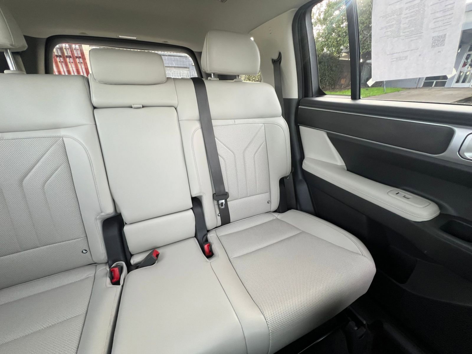 Used 2025 Hyundai Santa Fe SEL image 38