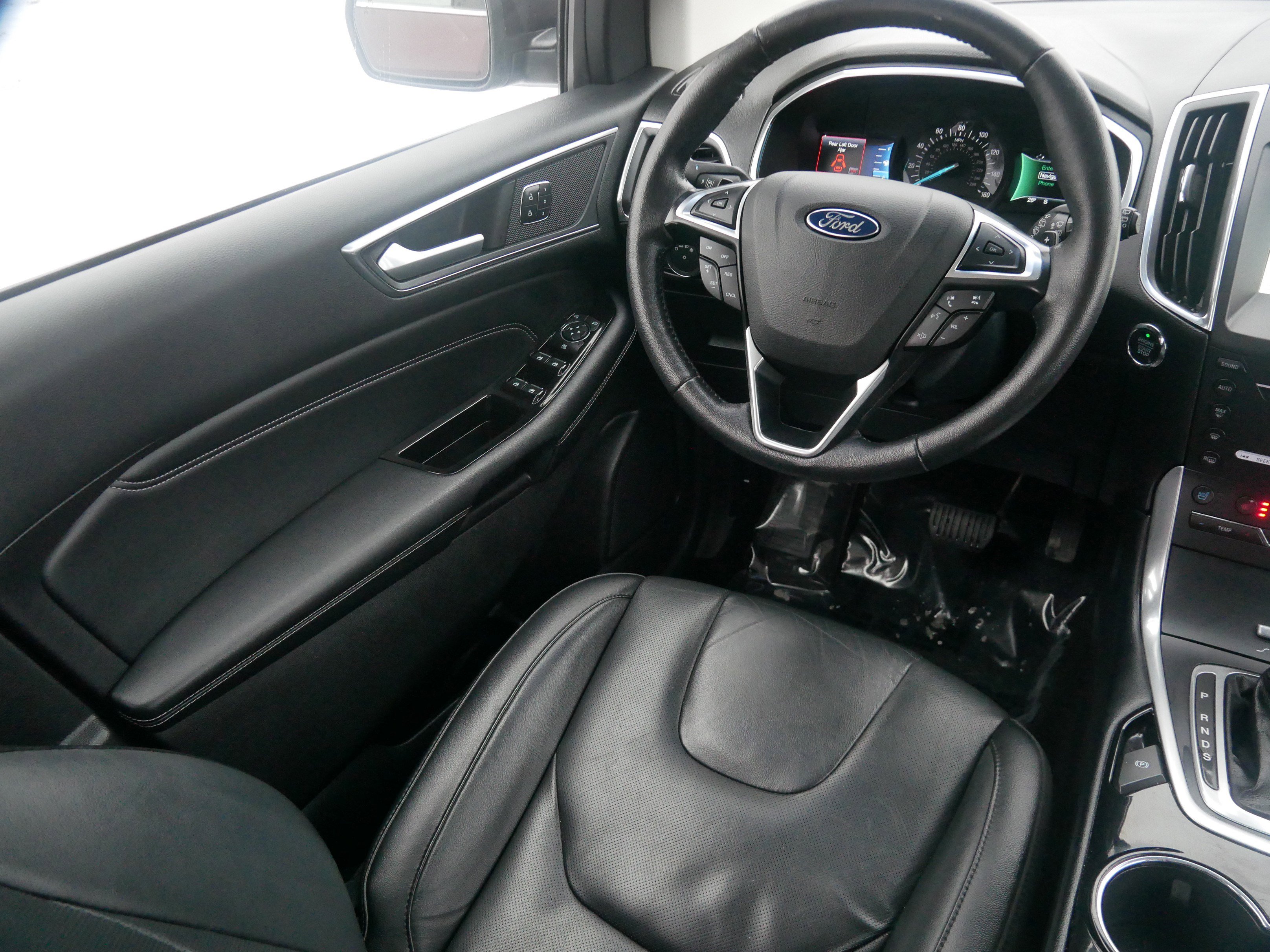 Used 2017 Ford Edge Titanium w/ Equipment Group 302A image 9