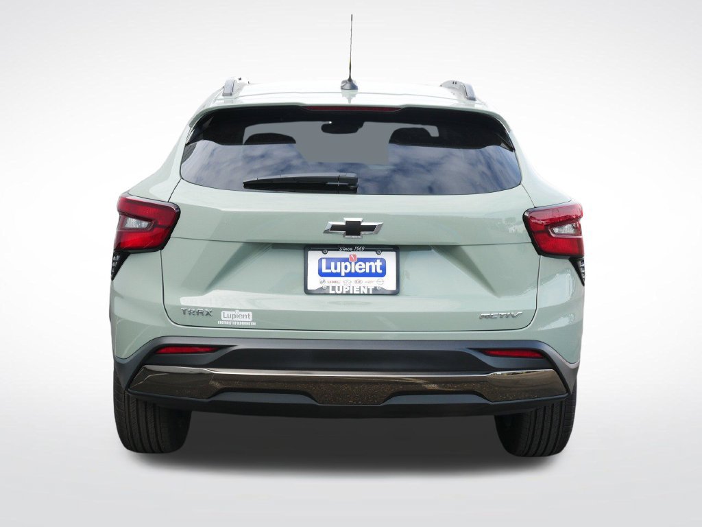 New 2026 Chevrolet Trax ACTIV FWD image 4
