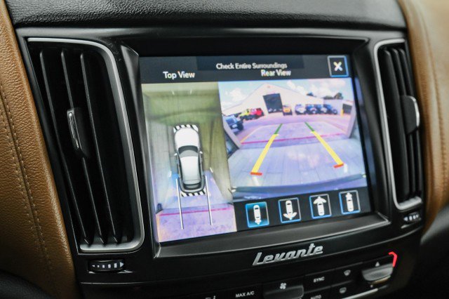 Used 2017 Maserati Levante S image 20