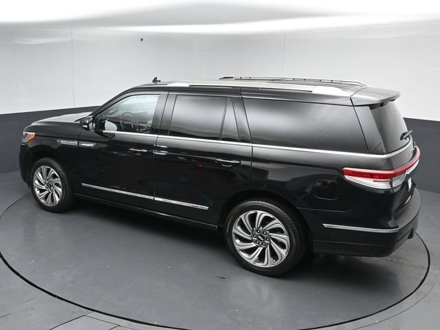 Certified 2023 Lincoln Navigator Reserve AWD/4WD image 52
