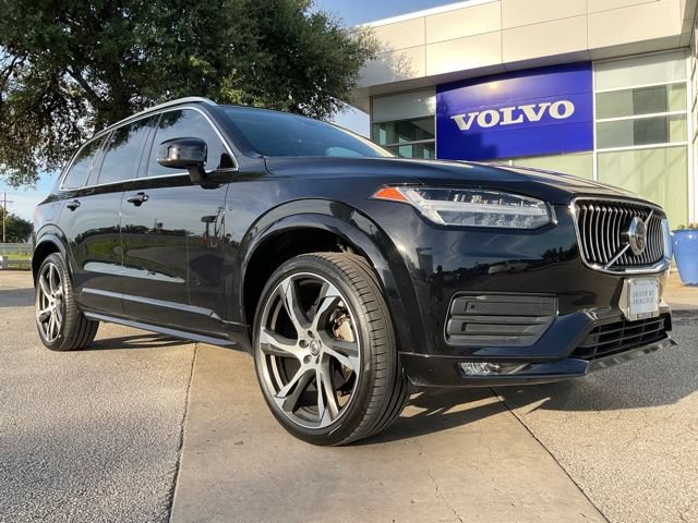Certified 2022 Volvo XC90 T5 Momentum FWD image 1