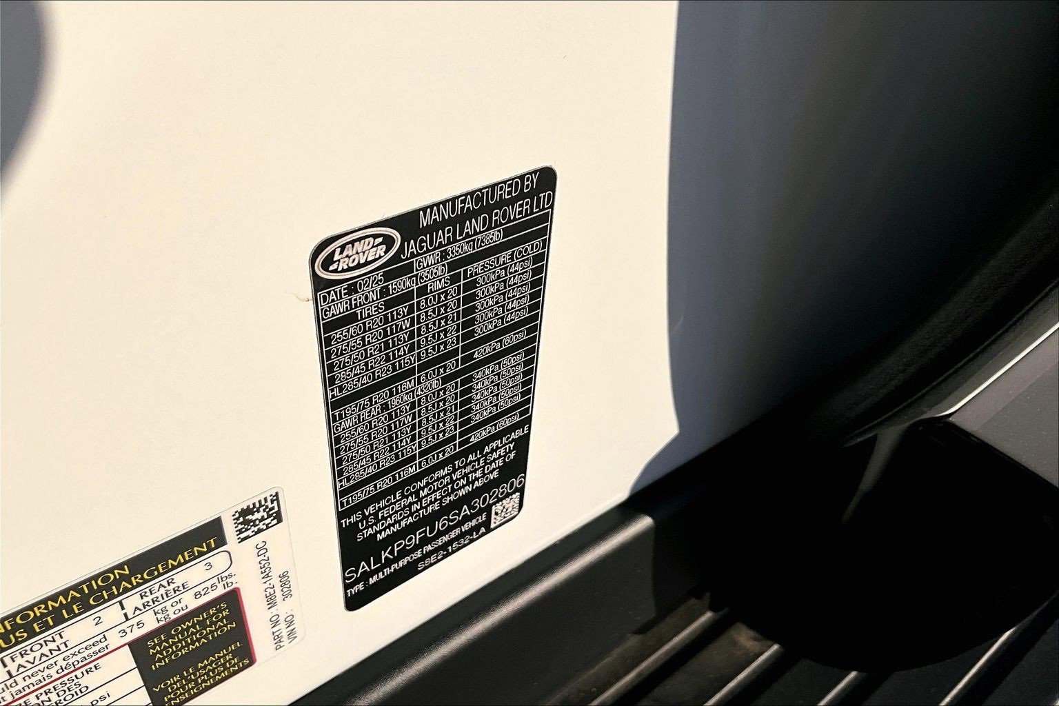 Used 2025 Land Rover Range Rover SE image 34