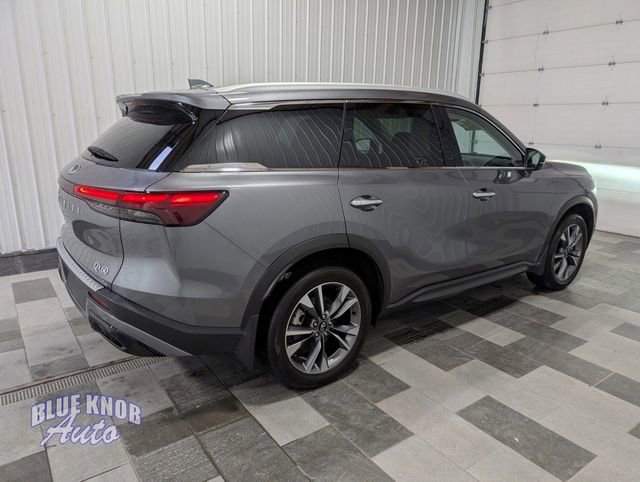 Used 2023 INFINITI QX60 Luxe w/ Performance Audio Package image 4