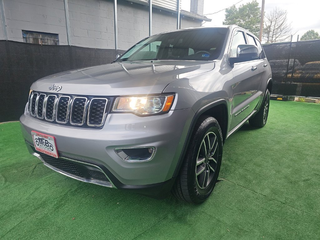 Used 2019 Jeep Grand Cherokee Limited AWD/4WD image 7