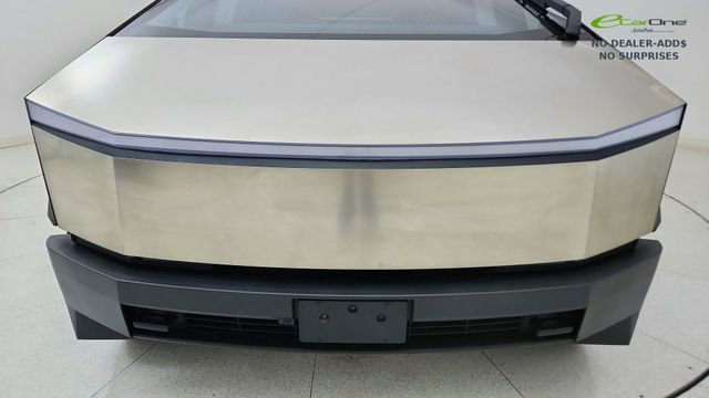 Used 2024 Tesla Cybertruck AWD Crew Cab image 8