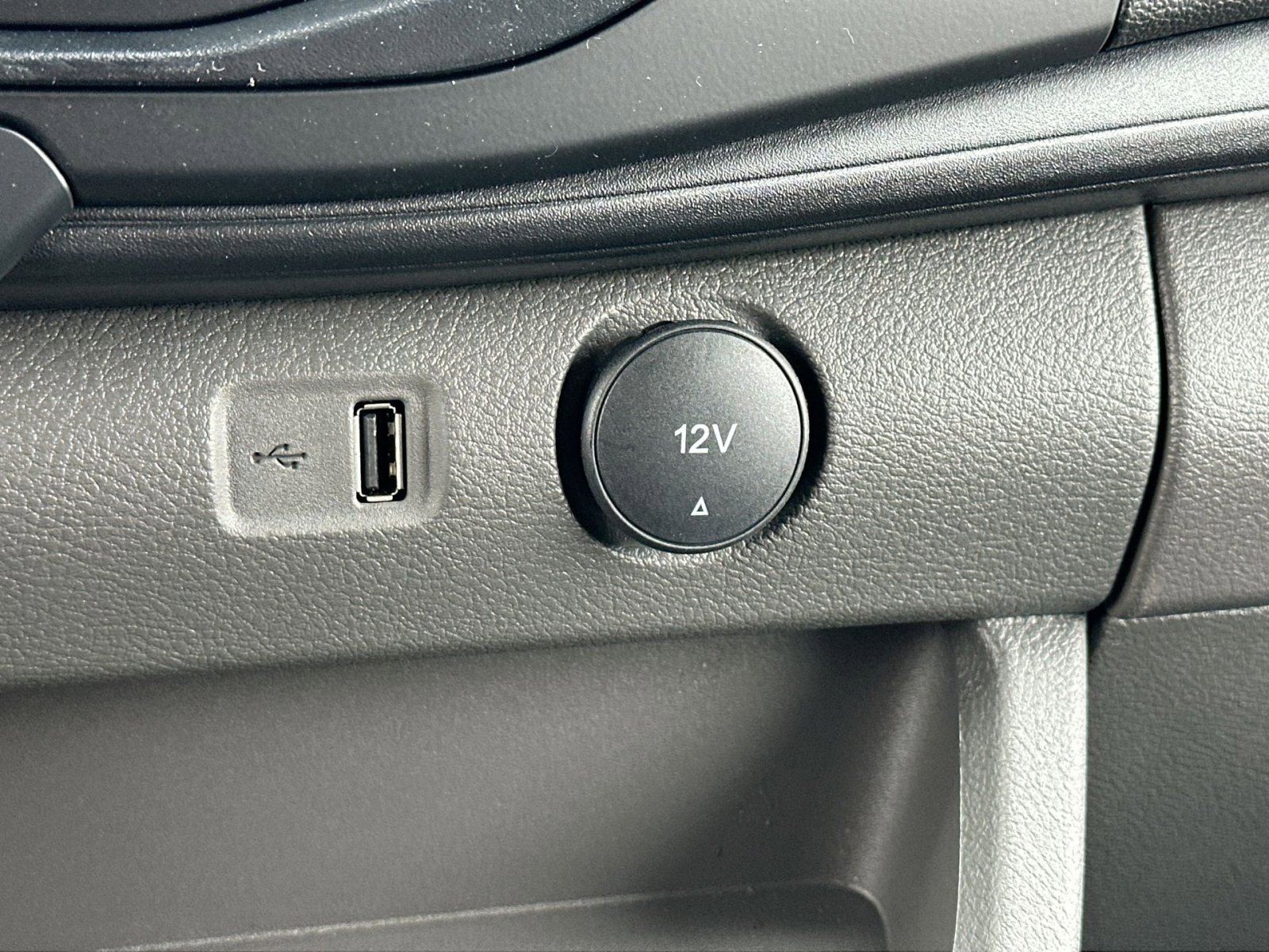 New 2026 Ford Transit 350 148 High Roof w/ Load Area Protection Package image 27