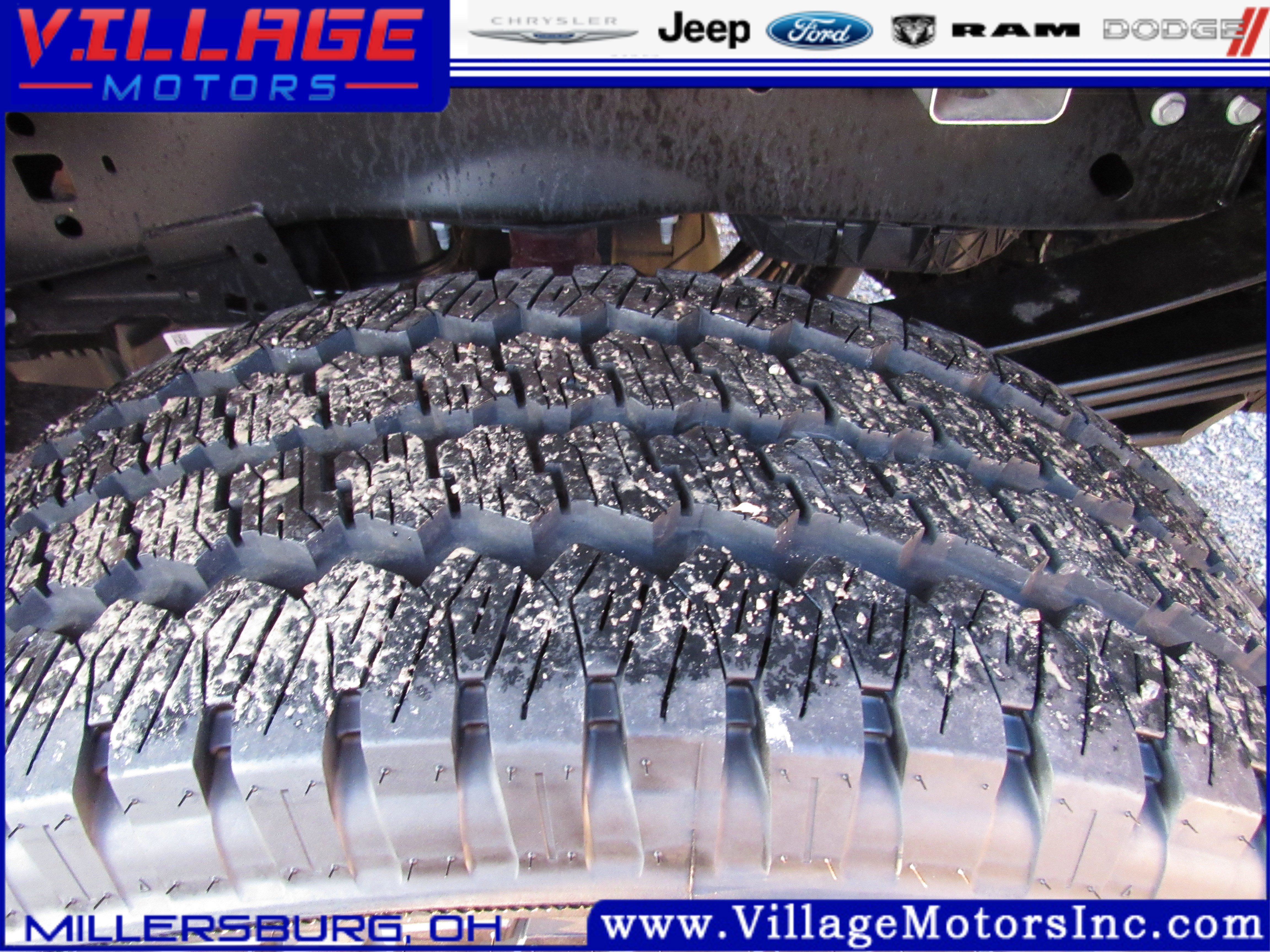 Used 2024 Ford F350 XL w/ Snow Plow Prep Package image 8