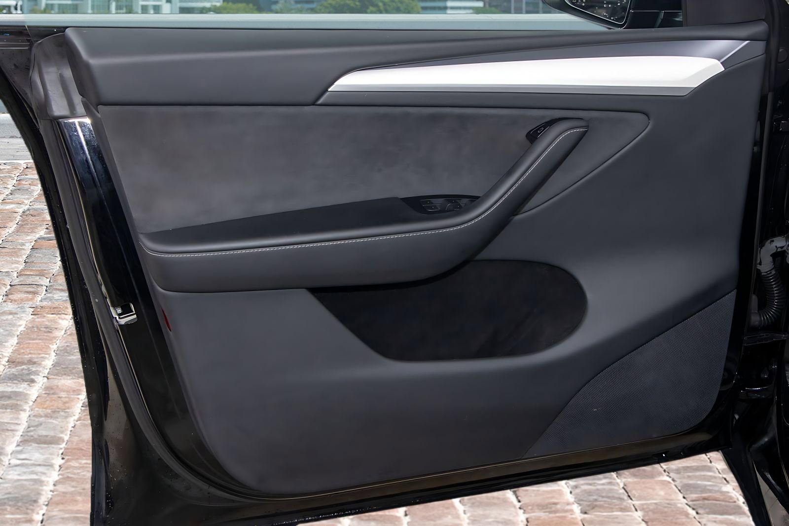 Used 2024 Tesla Model Y Long Range image 10