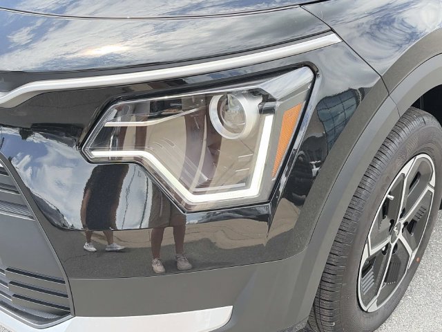 New 2026 Kia Niro EX FWD image 9