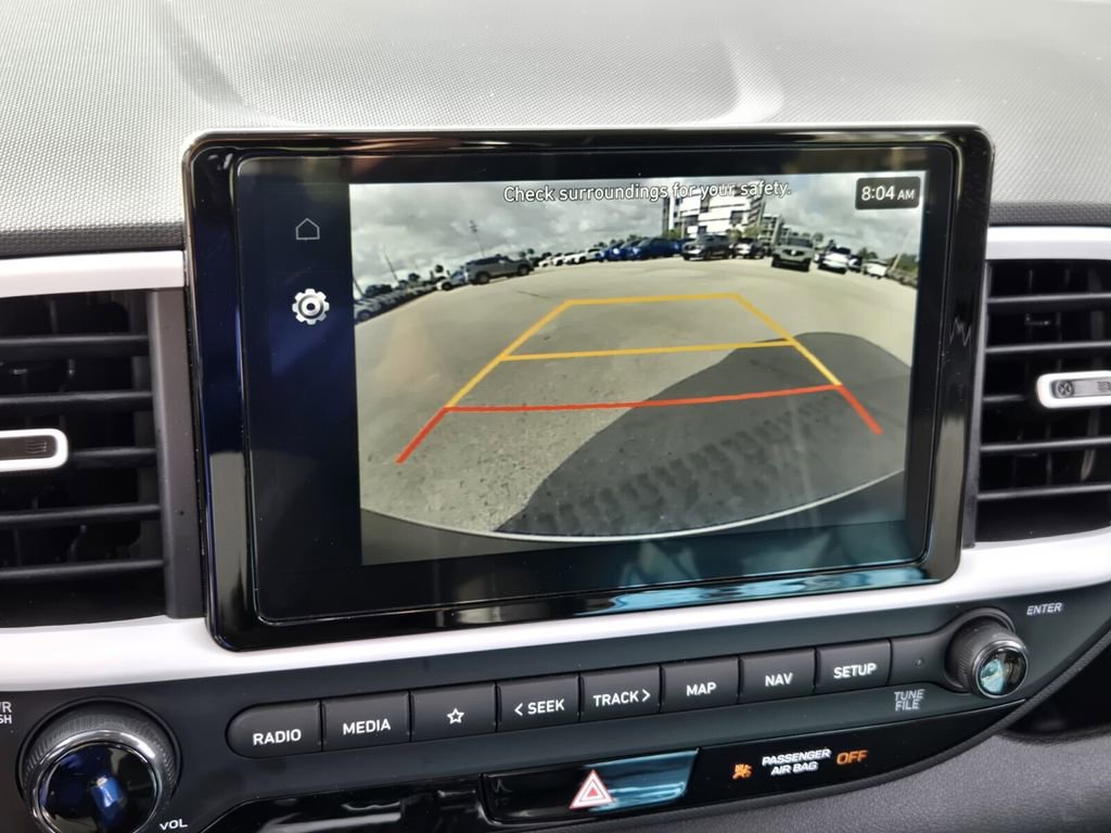 Certified 2025 Hyundai Venue Limited FWD image 19