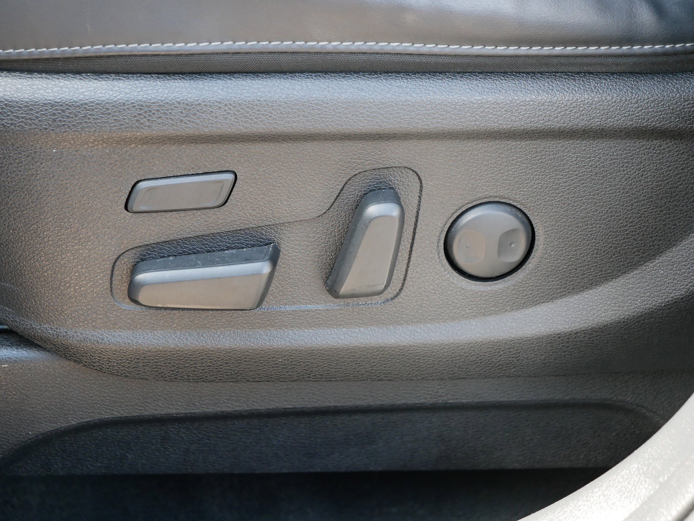 Certified 2022 Kia Telluride SX w/ SX Prestige Package image 20