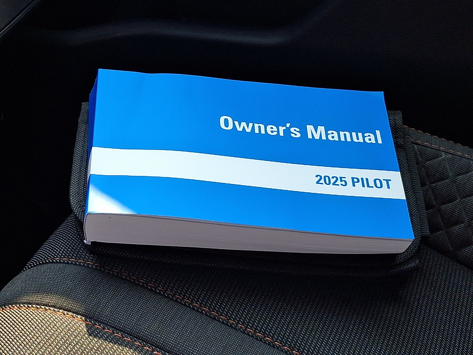 Used 2025 Honda Pilot Sport image 27