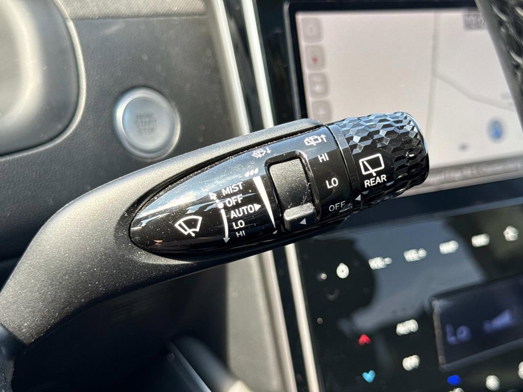 Used 2024 Hyundai Tucson Limited image 11