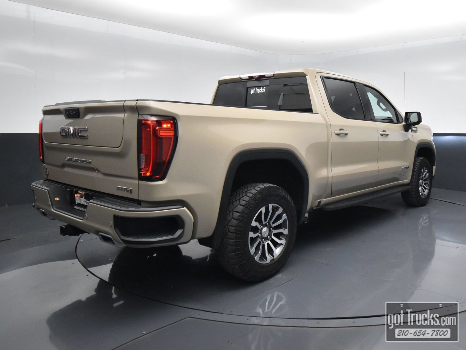 Used 2023 GMC Sierra 1500 AT4 w/ AT4 Premium Package AWD/4WD image 51
