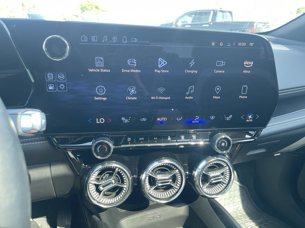 Used 2024 Chevrolet Blazer EV LT AWD/4WD image 16