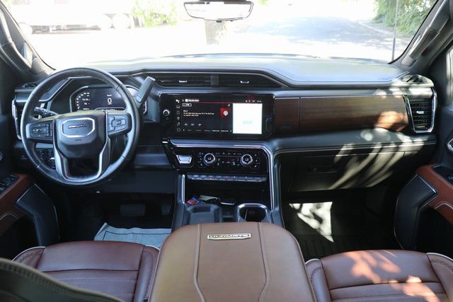 Used 2024 GMC Sierra 2500 Denali Ultimate image 16