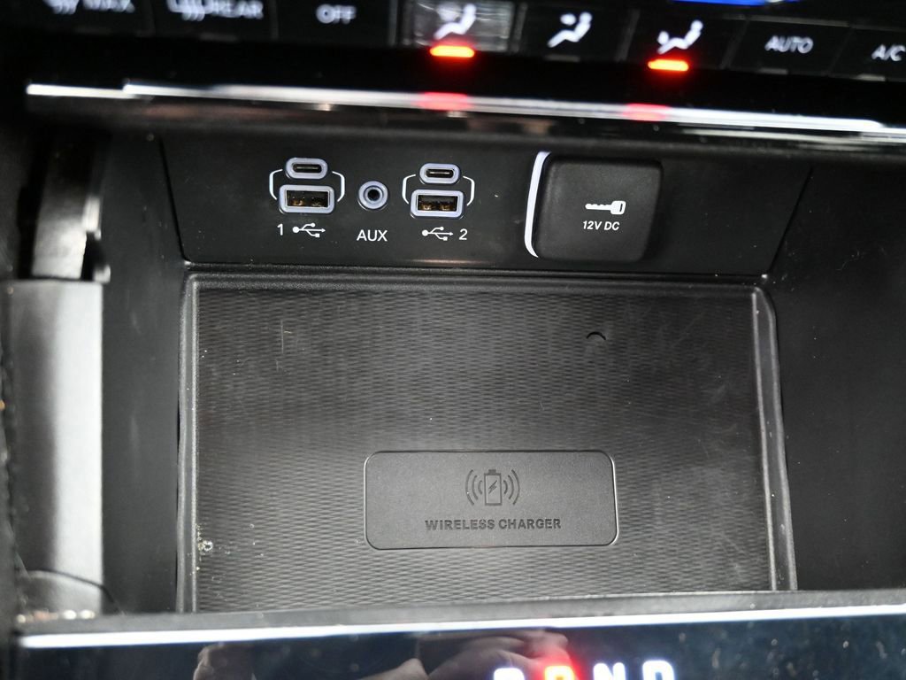 Used 2024 Jeep Grand Cherokee Altitude image 25