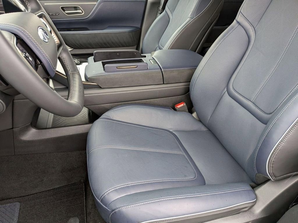 New 2026 INFINITI QX80 4WD w/ Sport Exterior Package image 12